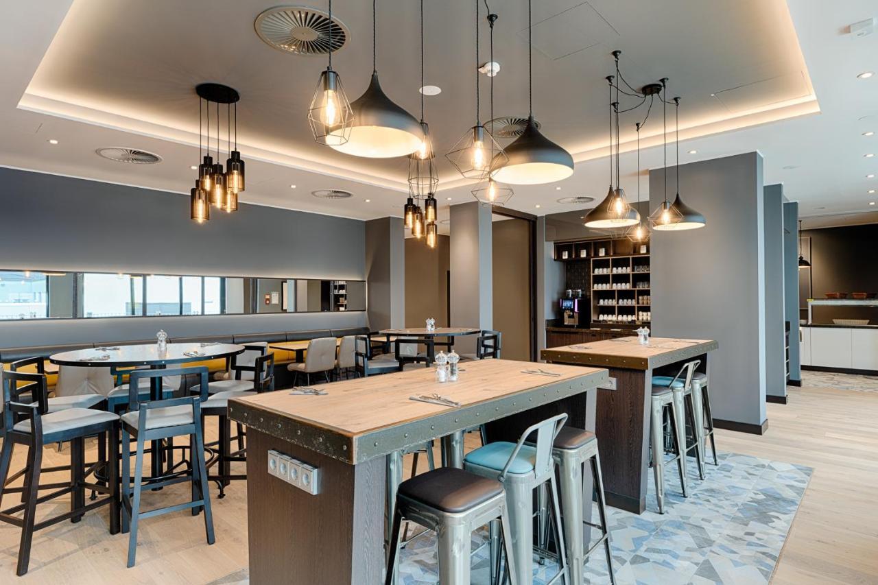 Premier Inn Hamburg City Klostertor 外观 照片