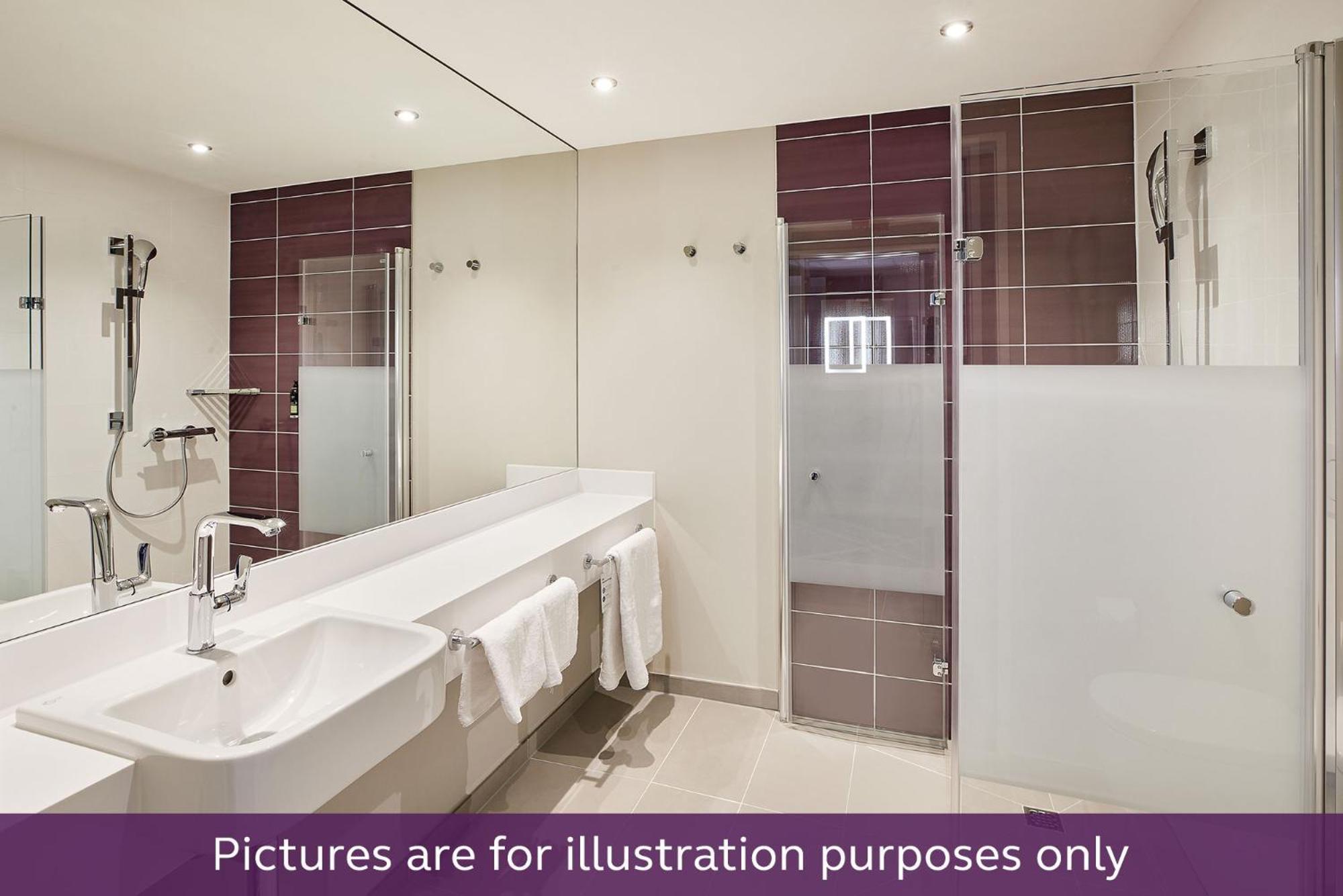 Premier Inn Hamburg City Klostertor 外观 照片