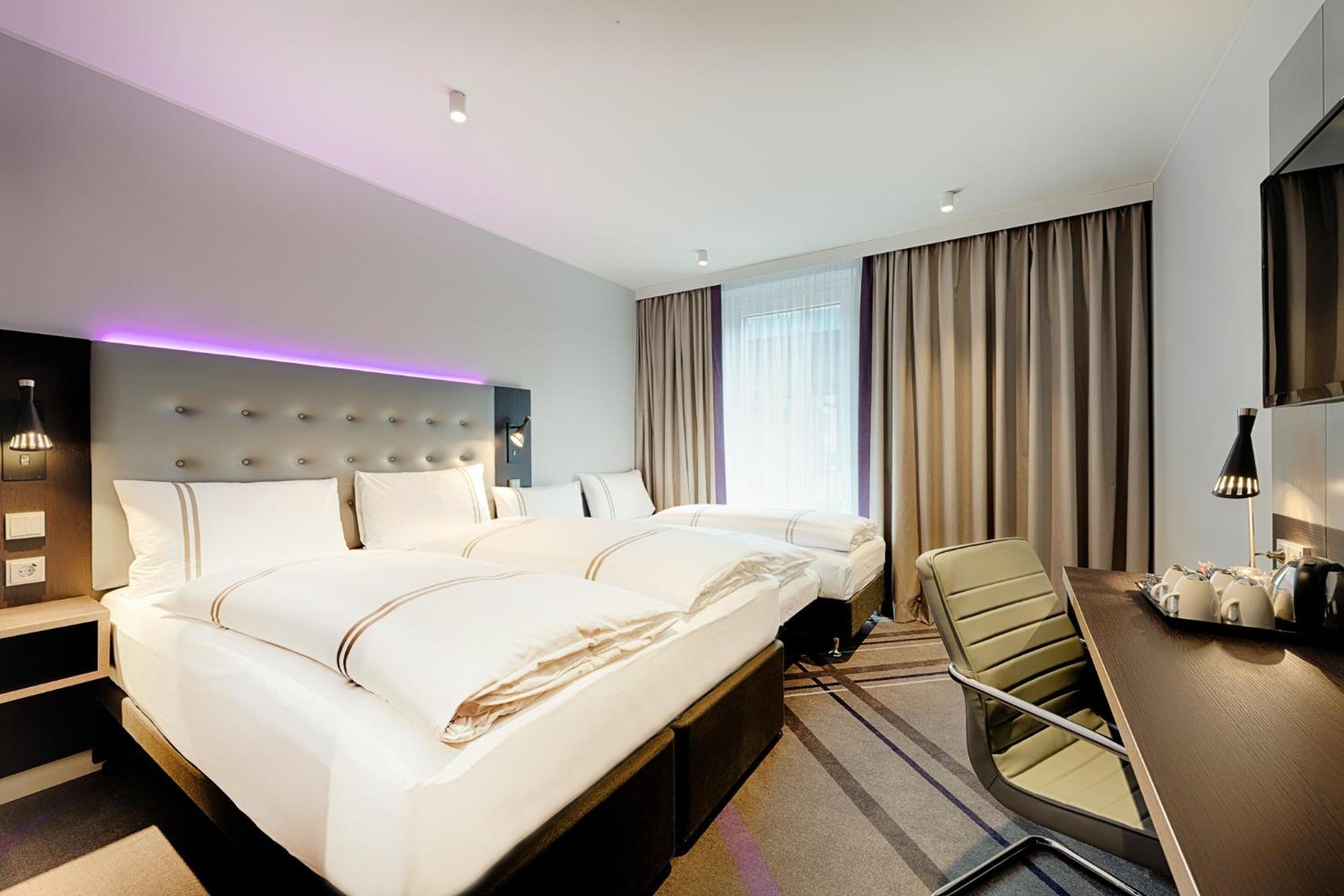 Premier Inn Hamburg City Klostertor 外观 照片