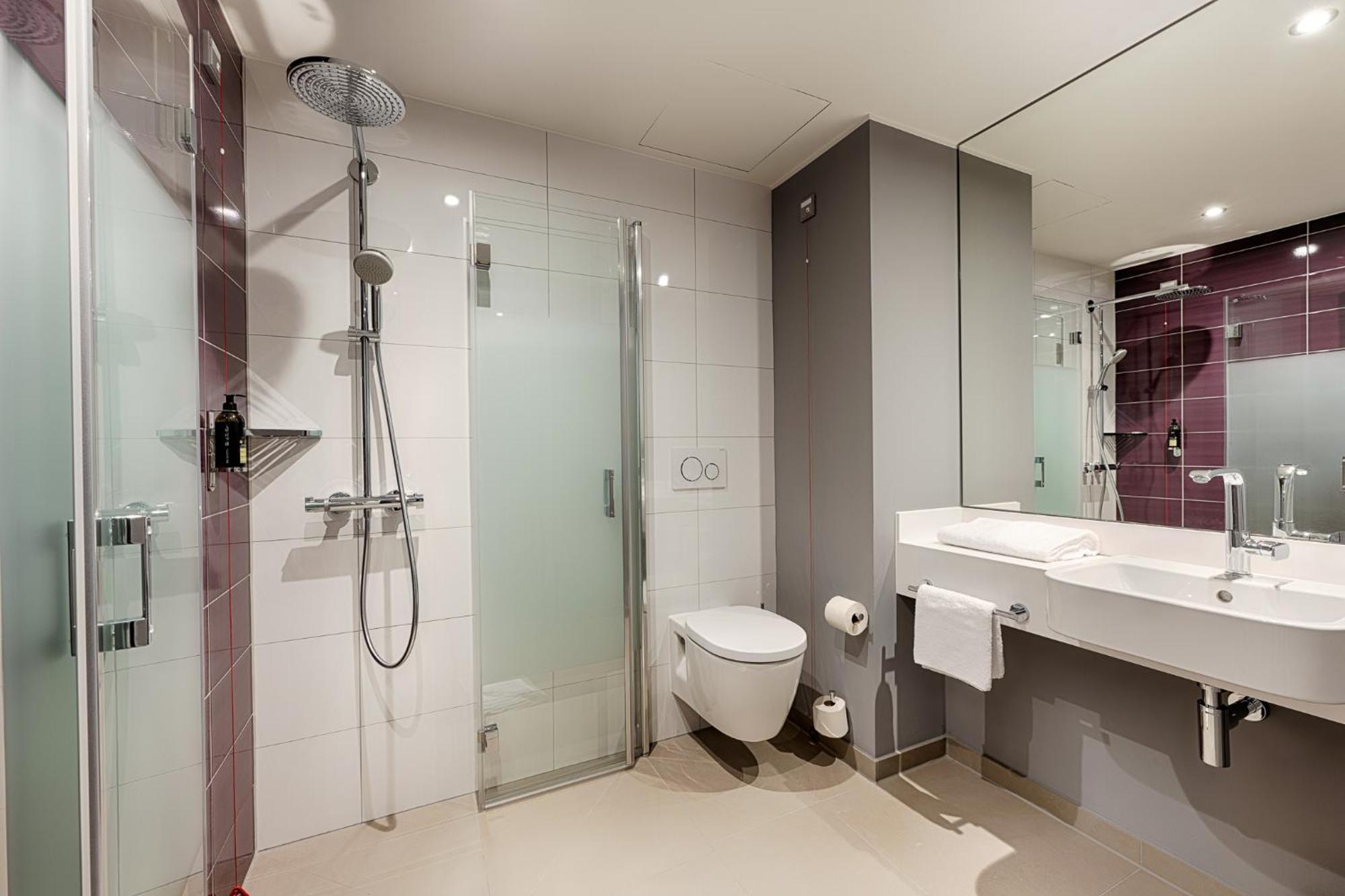 Premier Inn Hamburg City Klostertor 外观 照片